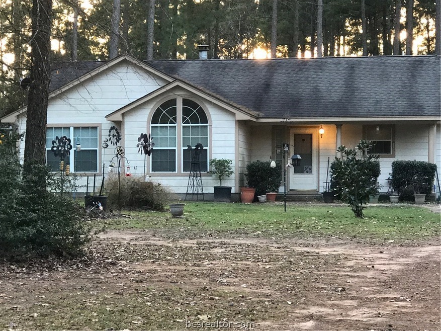 240 Oak Hollow Blvd, Magnolia, TX 77355 - photo 1