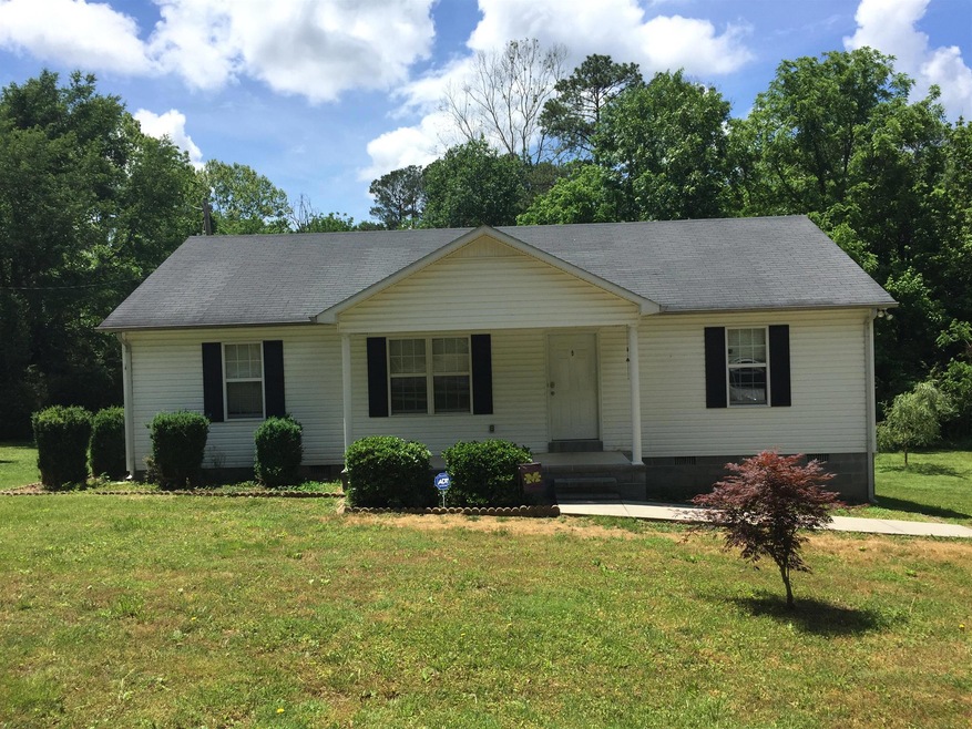 914 Madison St, Manchester, TN 37355 - photo 1