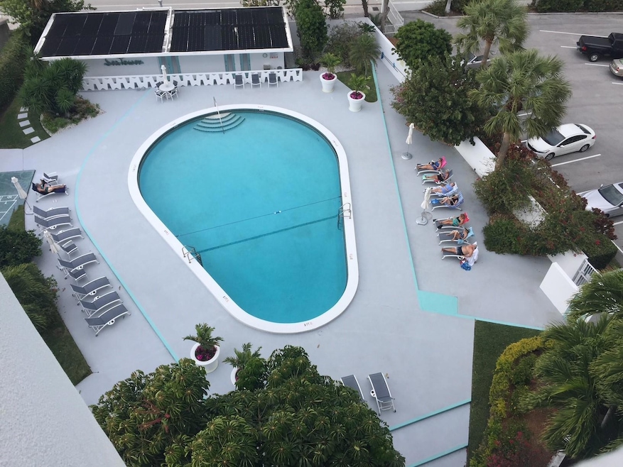 Sea Tower unit 503, Fort Lauderdale, FL 33308 - photo 1
