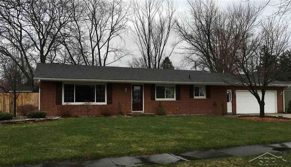 471 Craemer Dr, Frankenmuth, MI 48734 - photo 1