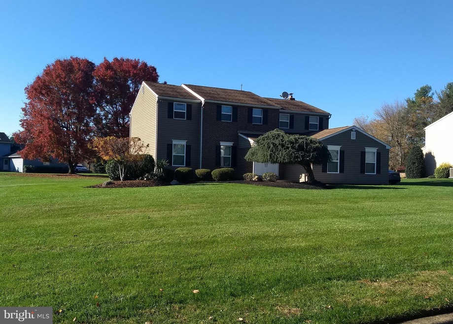 23 Savage Dr, Feasterville Trevose, PA 19053 - photo 1