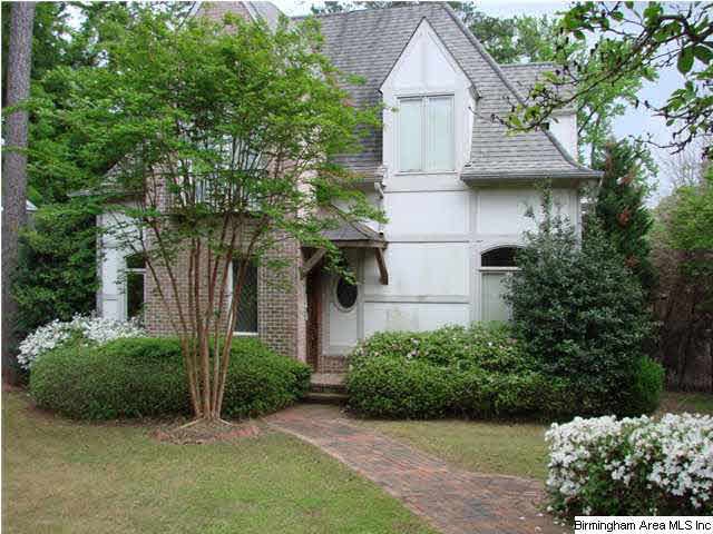 Front view of this property, located on a corner l
