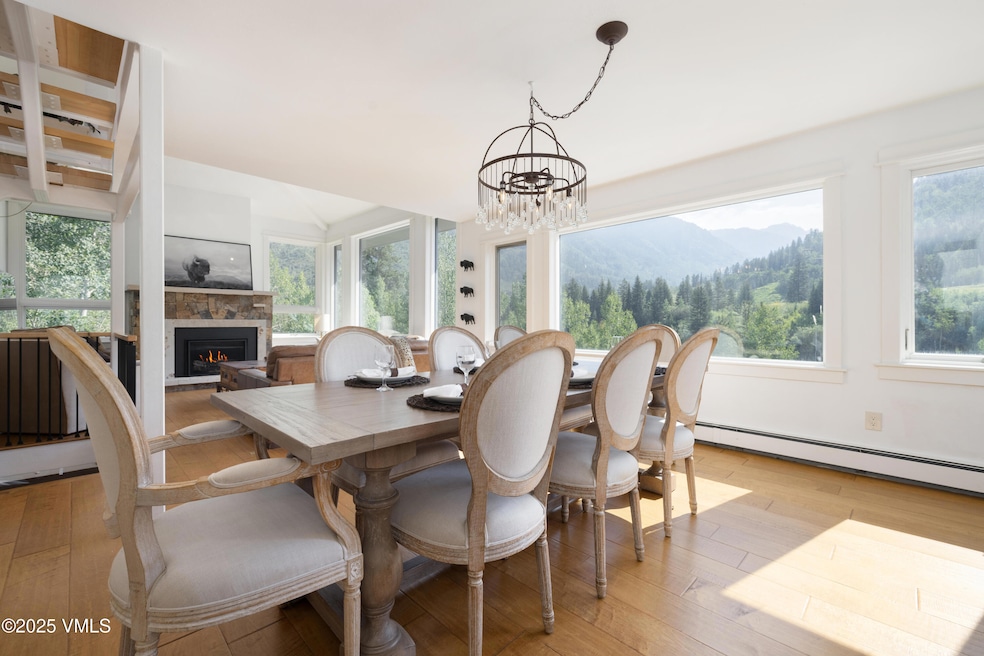 2507_5174_main_gore_dr_interior_dining_a