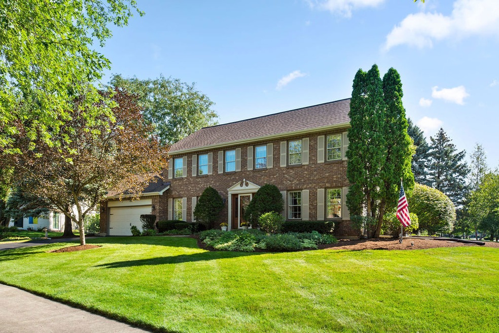 766 Raintree Dr, Naperville, IL 60540 - photo 1