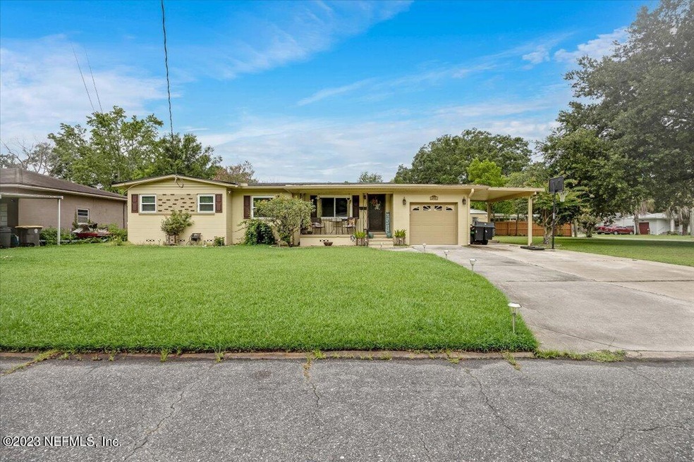 4604 Solandra Cir E, Jacksonville, FL 32210 - photo 1