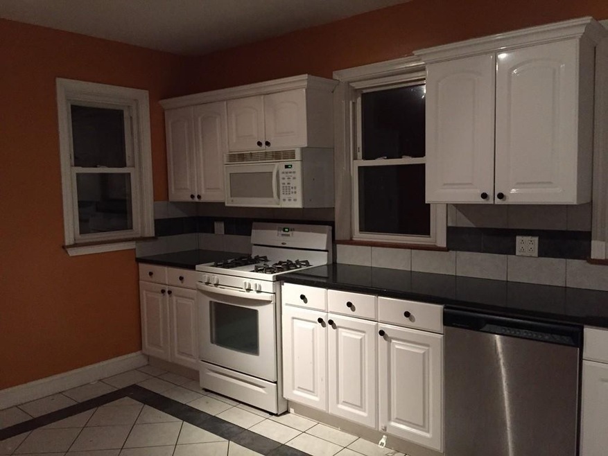 983 Boylston St unit 985, Newton Highlands, MA 02461 - photo 1