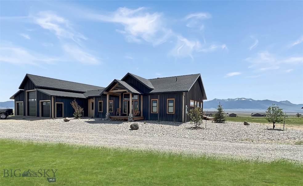 For Sale $1,999,995 • Co-Listing Agent