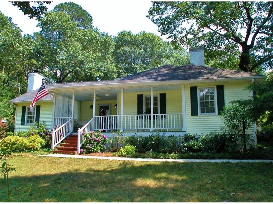 175 Mountain View Dr, Gainesville, GA 30501 - photo 1