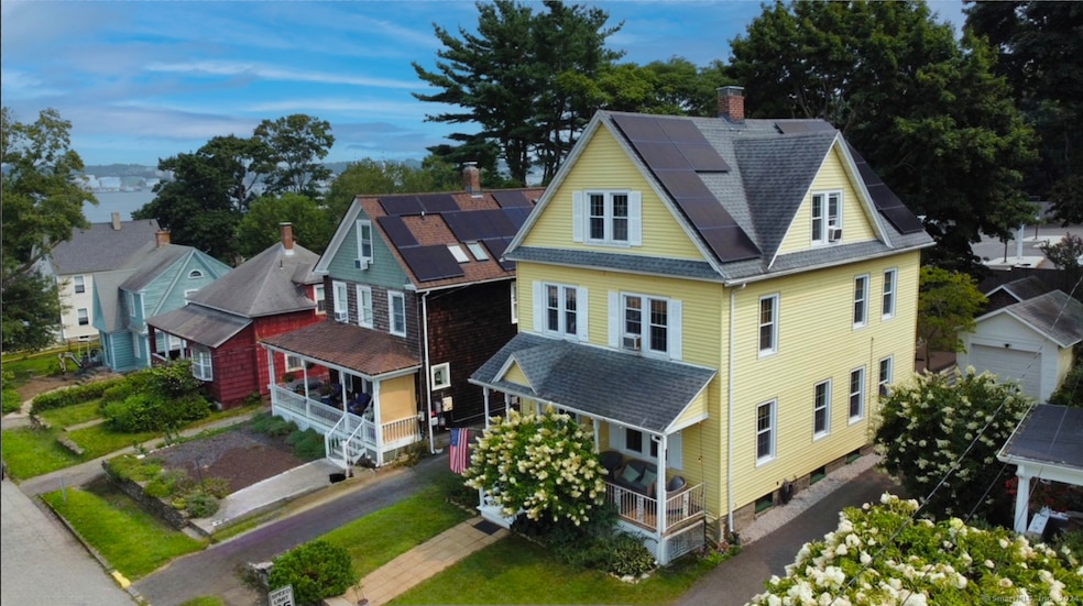 32 Harris Rd, New London, CT 06320 - photo 1