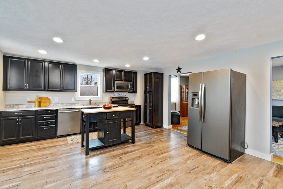 31 Dodge Hill Rd, Sutton, MA 01590 - photo 1