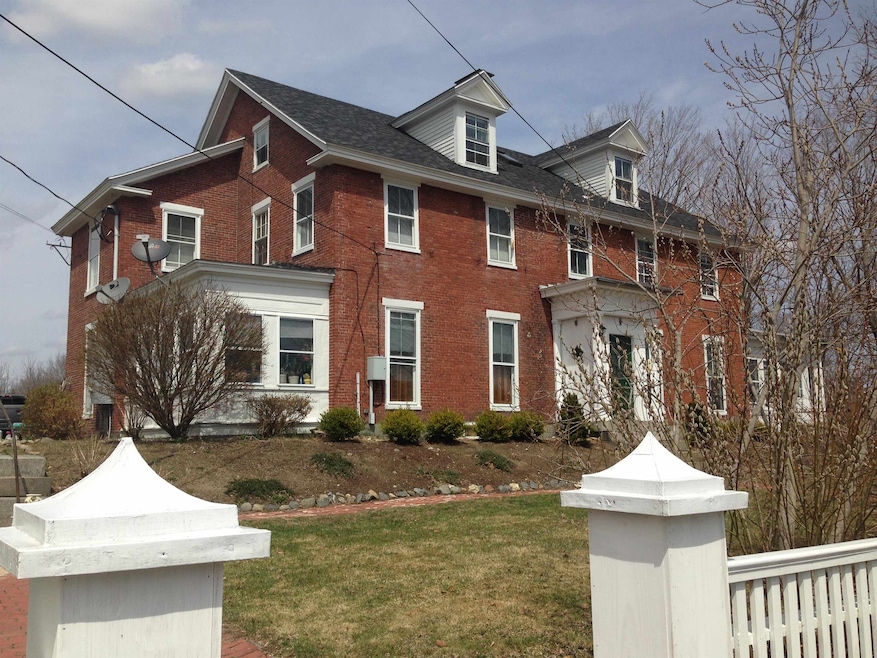 1. 2 Elm St Newmarktet NH 03857