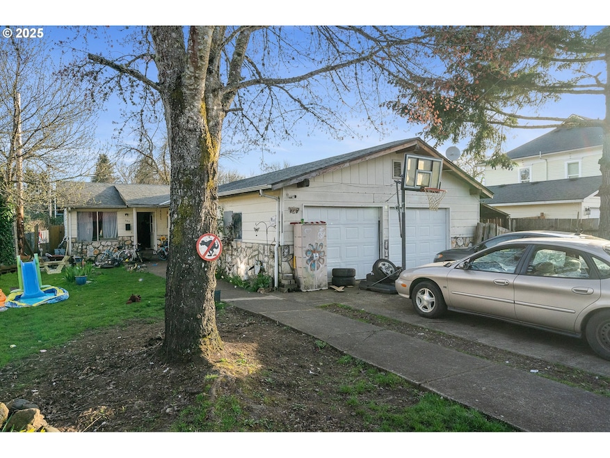 380 NW Yamhill St, Sheridan, OR 97378 - photo 1