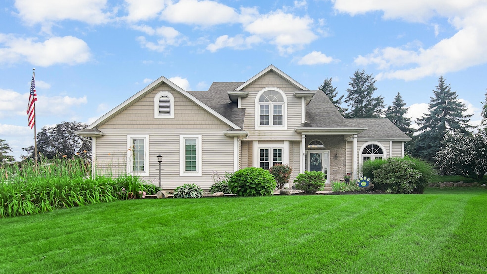 For Sale $499,000 • Co-Listing Agent