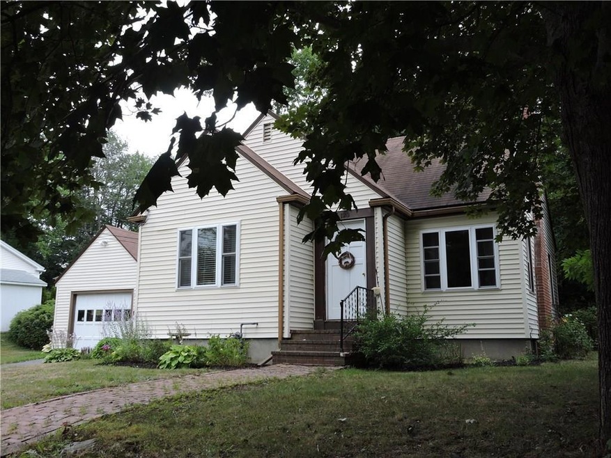 Charming Cape style home in a great...