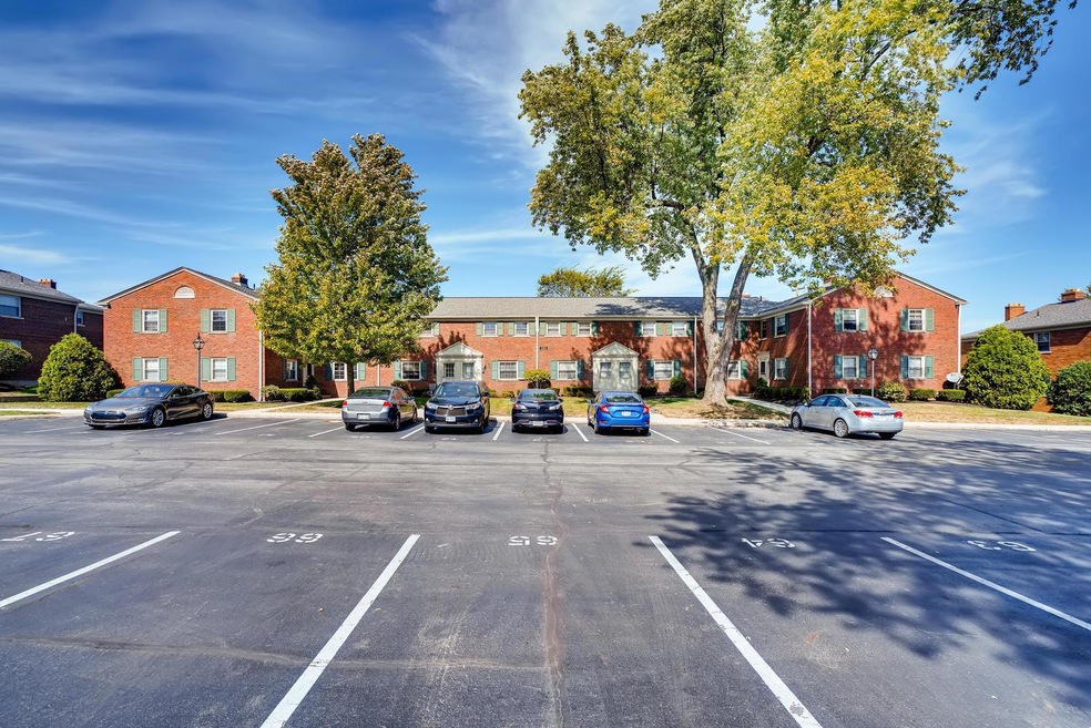 1084 Sells Ave L Columbus OH-large-001-0