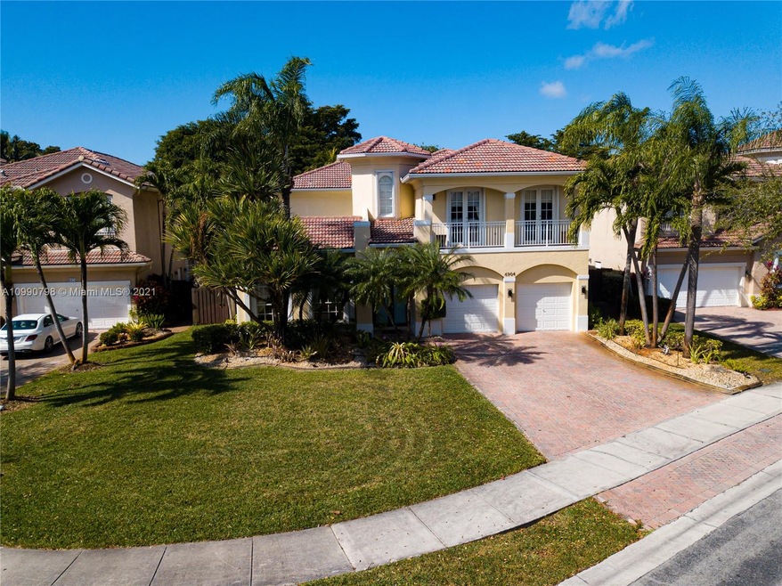 6904 NW 113th Place, Doral, FL 33178 - photo 1