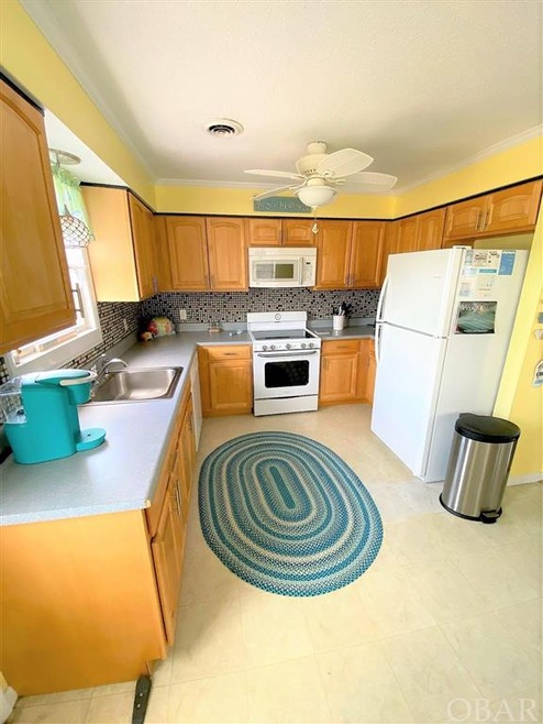 307 N Memorial Blvd, Kill Devil Hills, NC 27948 - photo 1