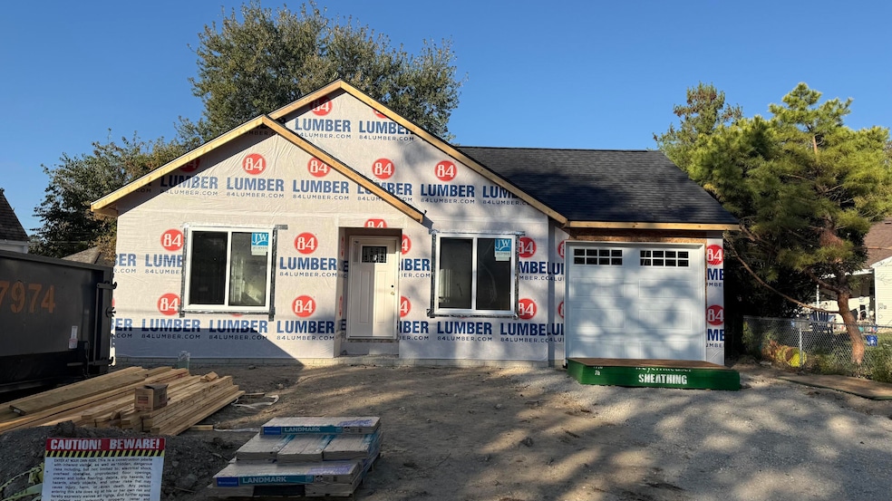 1926 Meadowlark Ave, Toledo, OH 43614 - photo 1