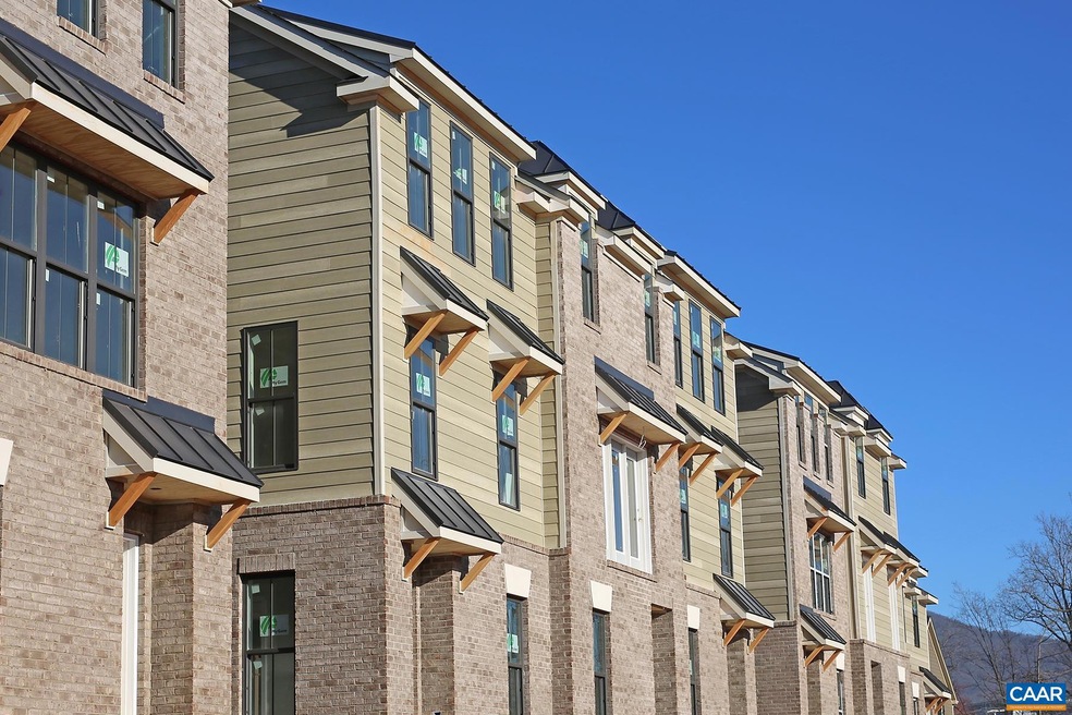 6027 Bicknell St, Crozet, VA 22932 - photo 1