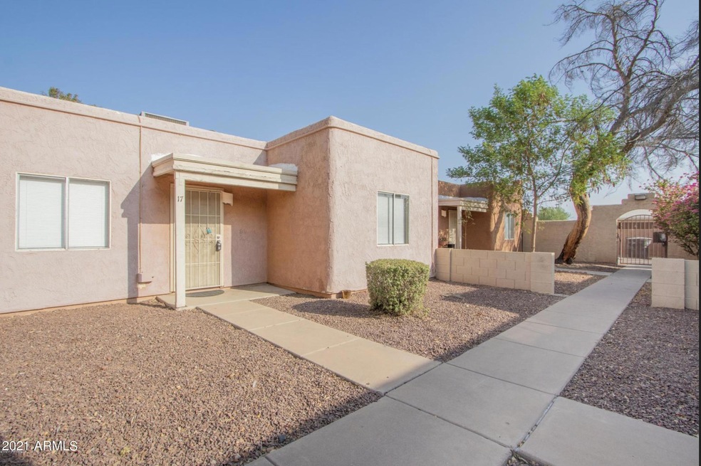 2847 N 46th Ave unit 17, Phoenix, AZ 85035 - photo 1