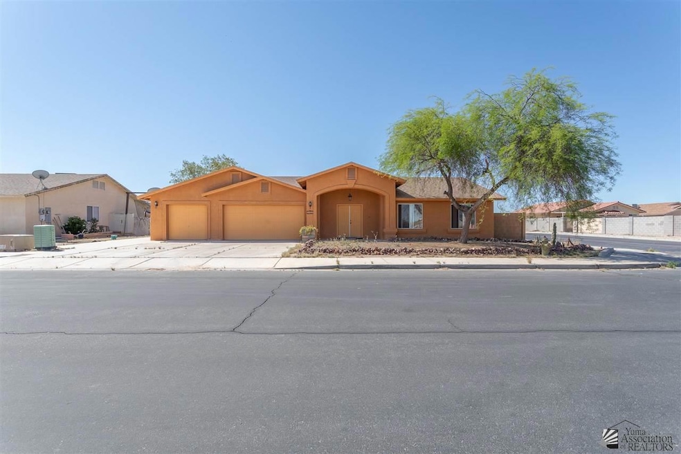 6167 E 43rd Ln, Yuma, AZ 85365 - photo 1