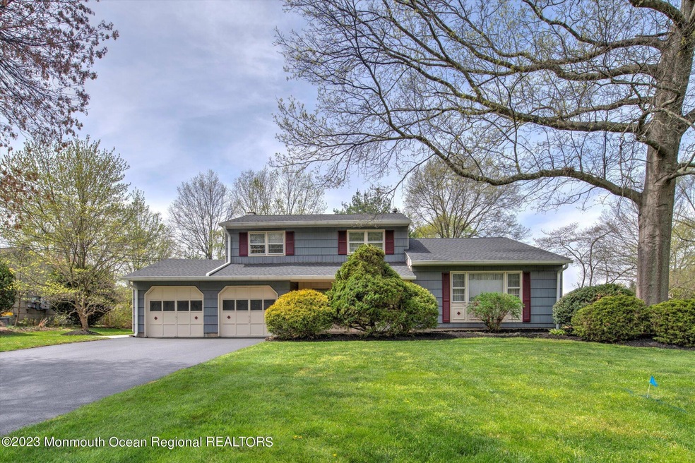 21 Meadowbrook Dr, East Windsor, NJ 08520 - photo 1