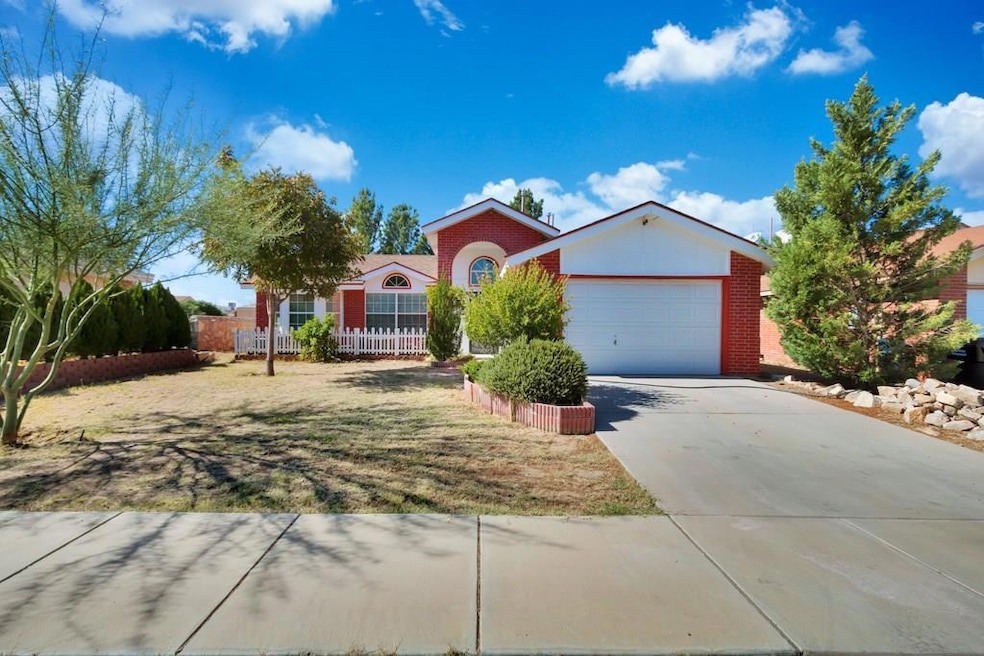 513 von Bargen Dr, Horizon City, TX 79928 - photo 1