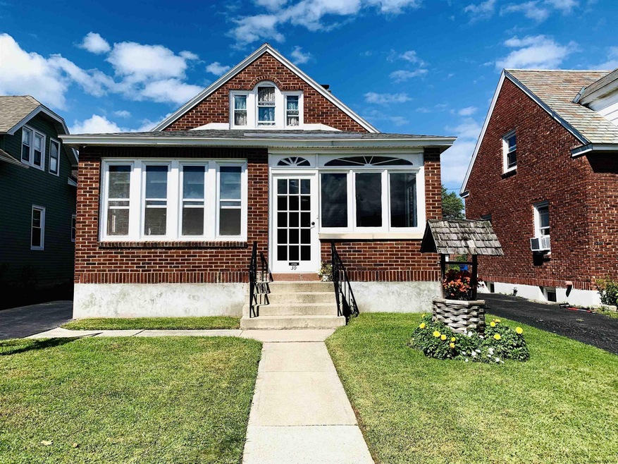 30 Betwood St, Albany, NY 12209 - photo 1