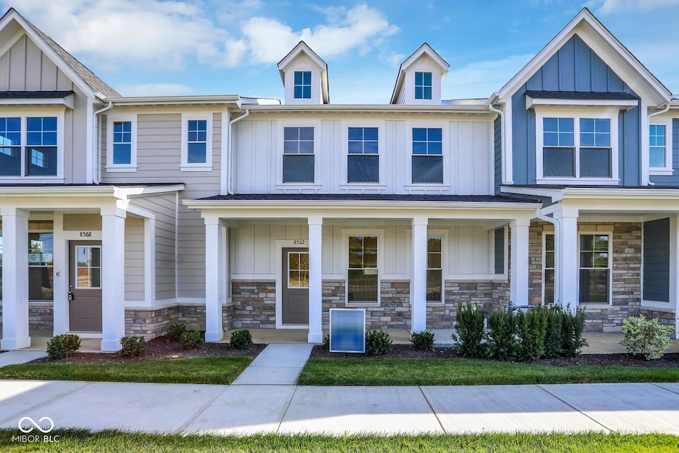 8562 Goldfinch Rd, Brownsburg, IN 46112 - photo 1