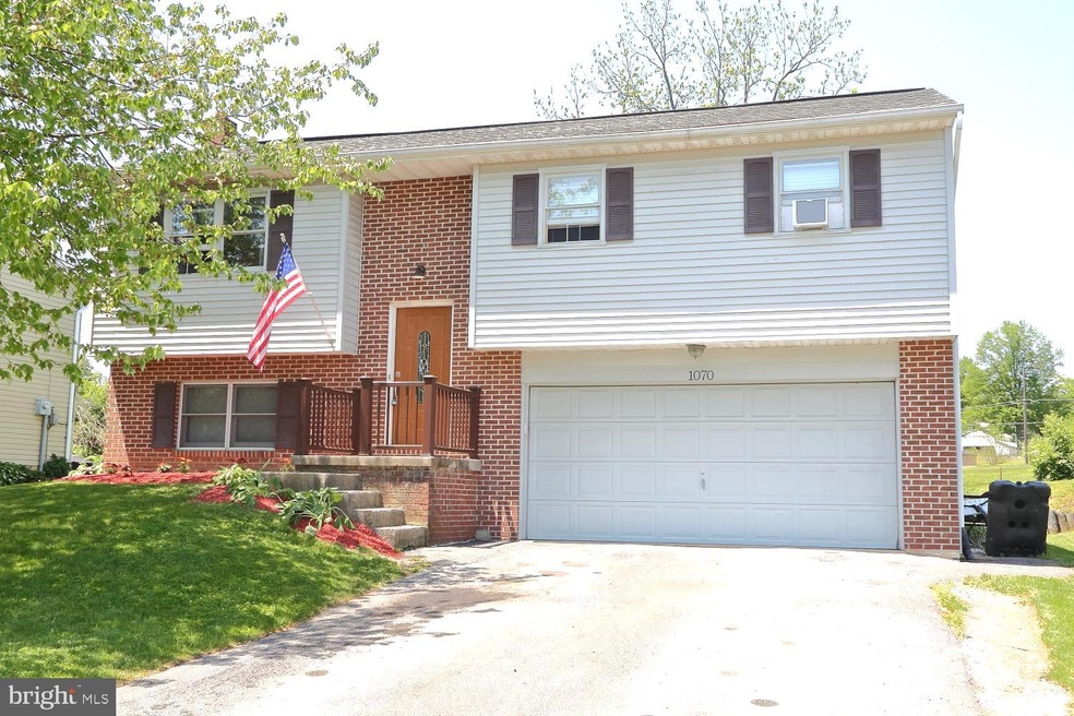 Sold $250,000 • Co-Listing Agent