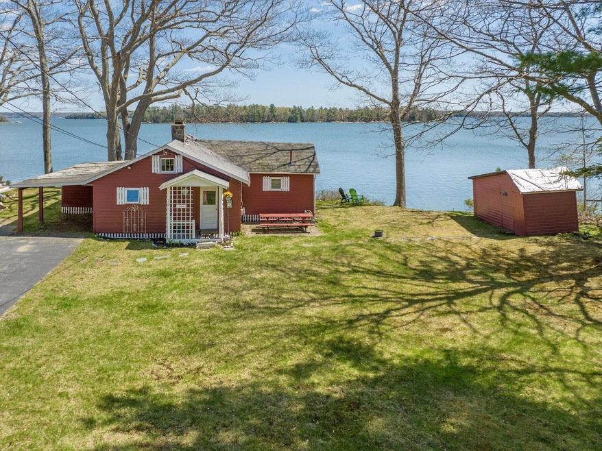 70 Maquoit Dr, Freeport, ME 04032 - photo 1