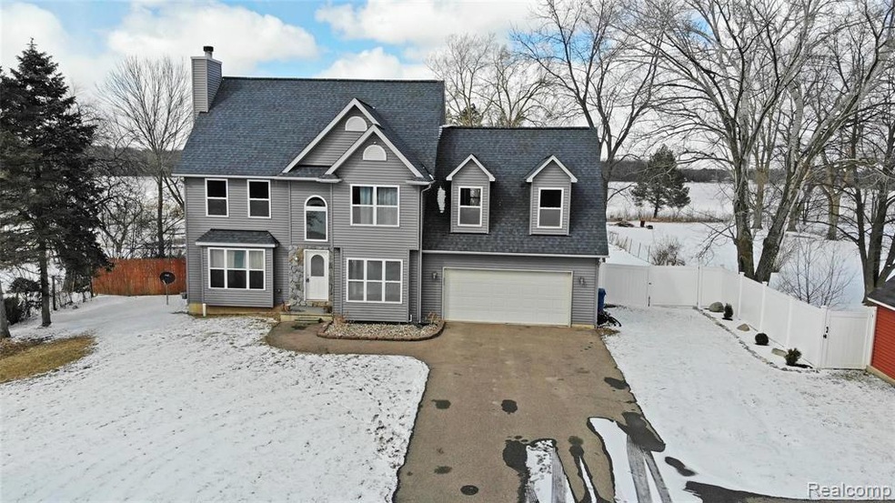 7393 E Carpenter Rd, Davison, MI 48423 - photo 1