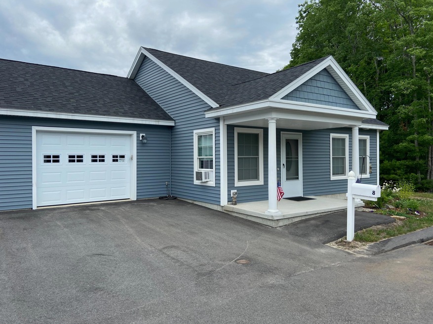 8 Blueberry Ln, Windham, ME 04062 - photo 1