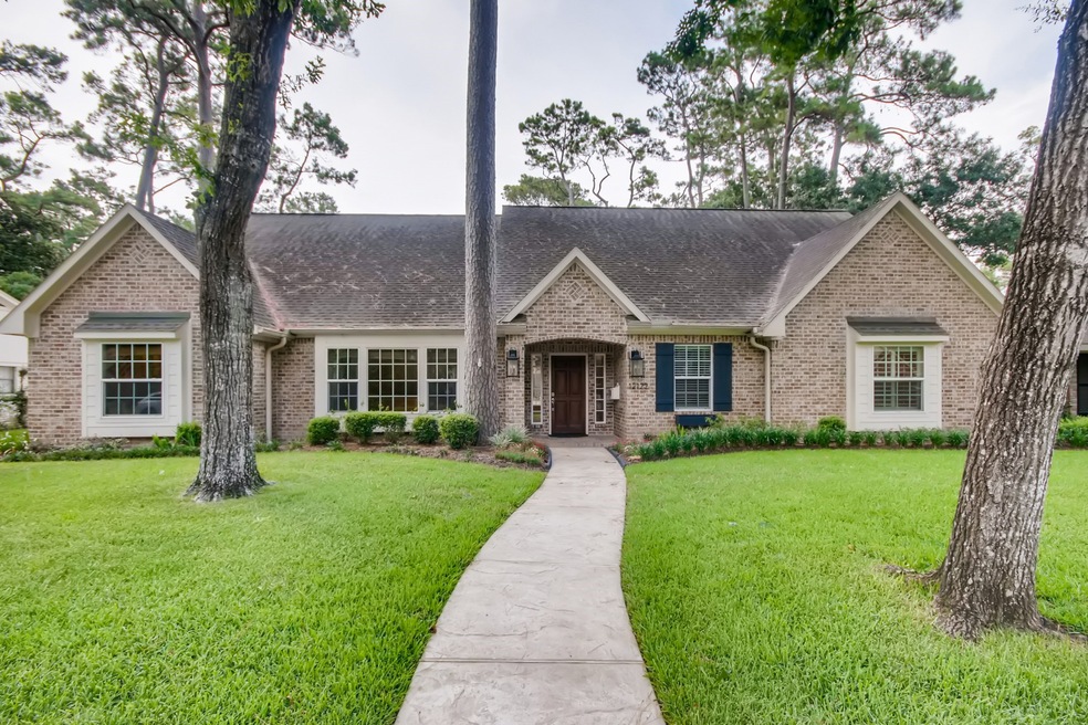 12122 Broken Bough Dr, Houston, TX 77024 - photo 1