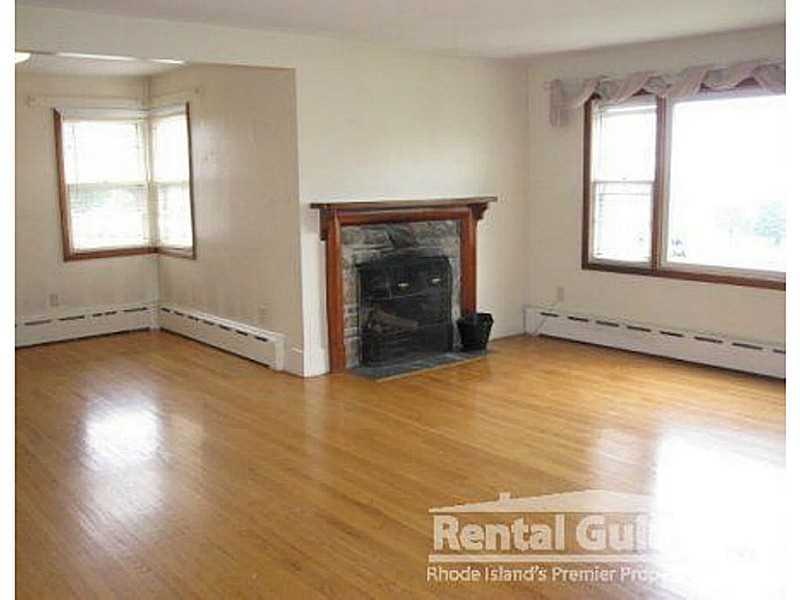 251 Browns Ln, Middletown, RI 02842 - photo 1