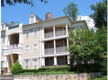 13201 Cloppers Mill Dr unit 11-G, Germantown, MD 20874 - photo 1