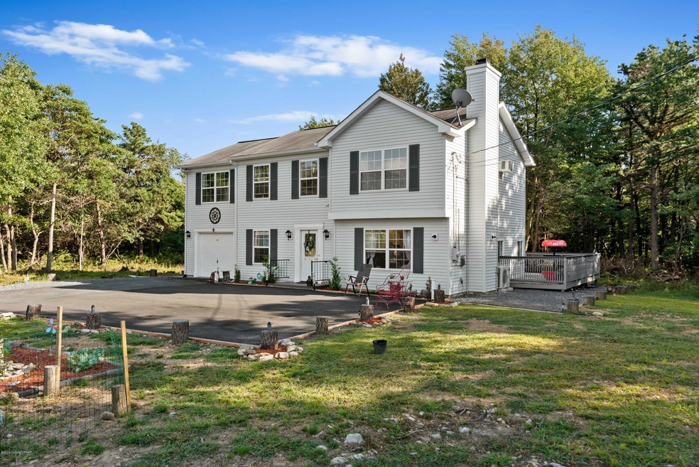 186 Island Dr, Long Pond, PA 18334 - photo 1