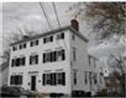 10 Harris St unit A, Newburyport, MA 01950 - photo 1