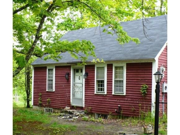 35 E Penacook Rd, Contoocook, NH 03229 - photo 1