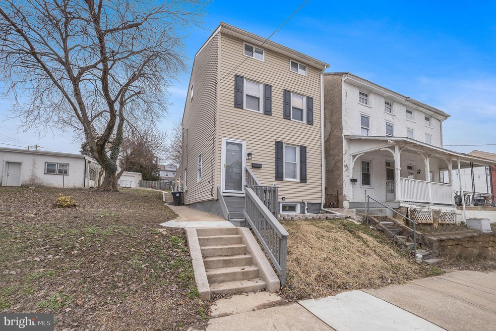406 E Hector St, Conshohocken, PA 19428 - photo 1