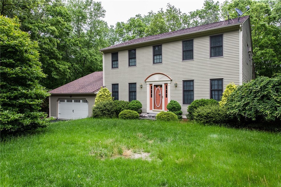 43 Latham Farm Rd, Smithfield, RI 02917 - photo 1