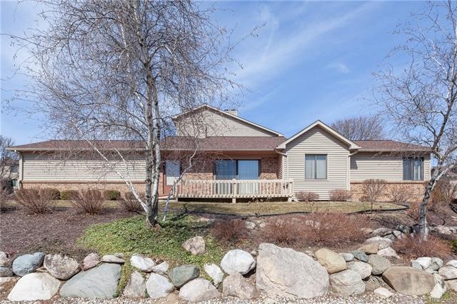 Highly Desirable End Unit Ranch Condo