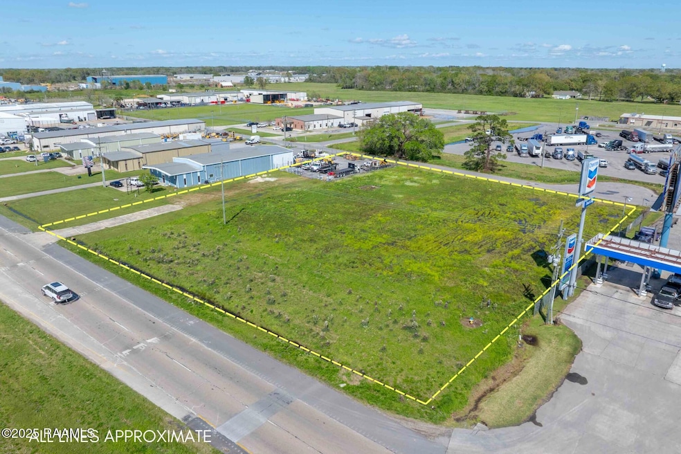 1139 Evangeline Thruway, Broussard, LA 70518 - photo 1