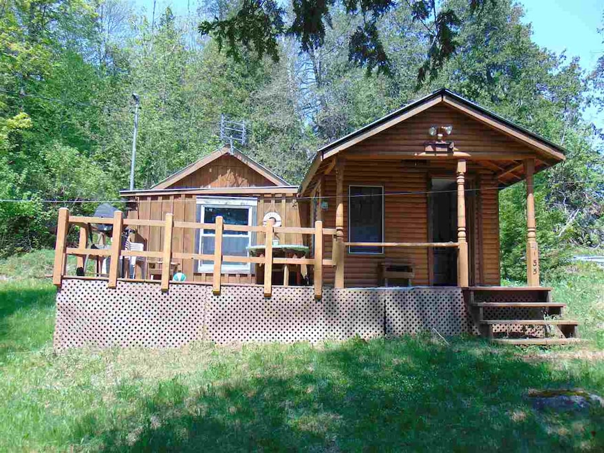 135 Shoreline Dr, Barnet, VT 05821 - photo 1