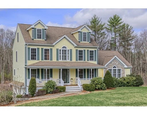 12 Red Oak Dr, Plaistow, NH 03865 - photo 1