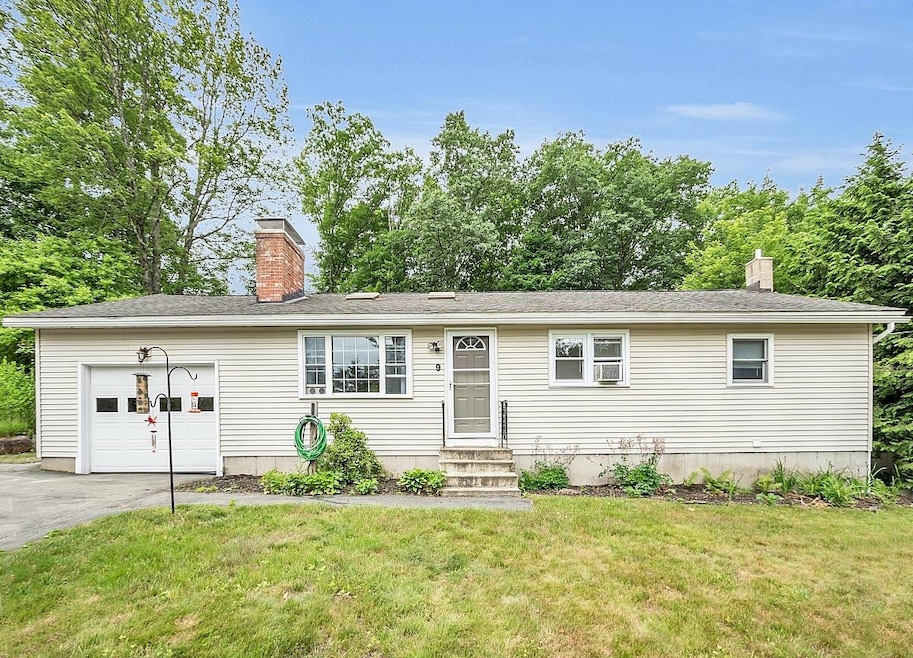 9 Beauchesne Dr, Hooksett, NH 03106 - photo 1