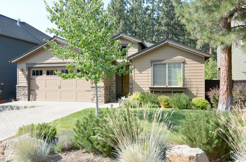 20114 Stonegate Dr, Bend, OR 97702 - photo 1