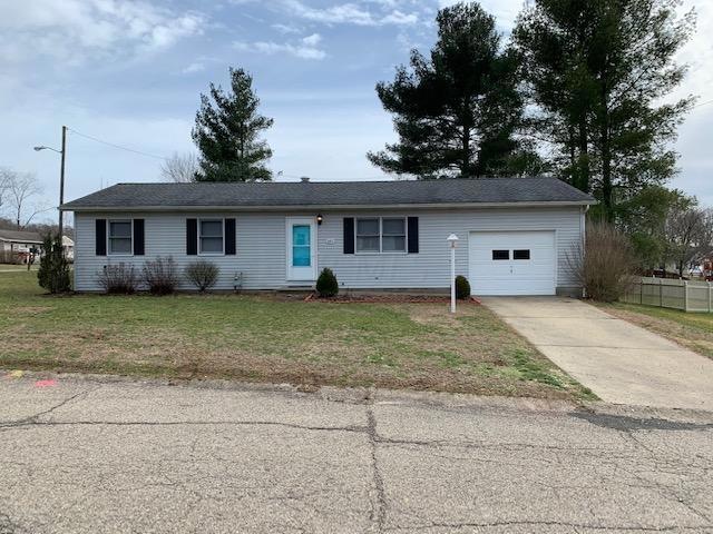 603 Gateway Dr, Logan, OH 43138 - photo 1