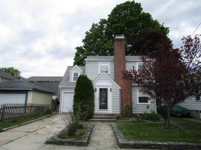 12 Philmont Ave, Cranston, RI 02910 - photo 1