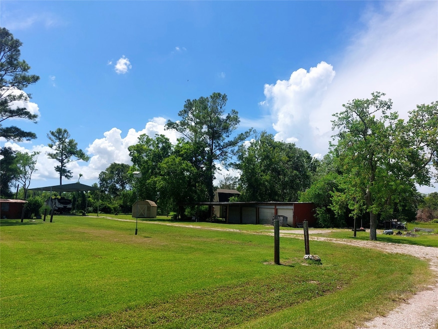5930 County Road 164, Alvin, TX 77511 - photo 1